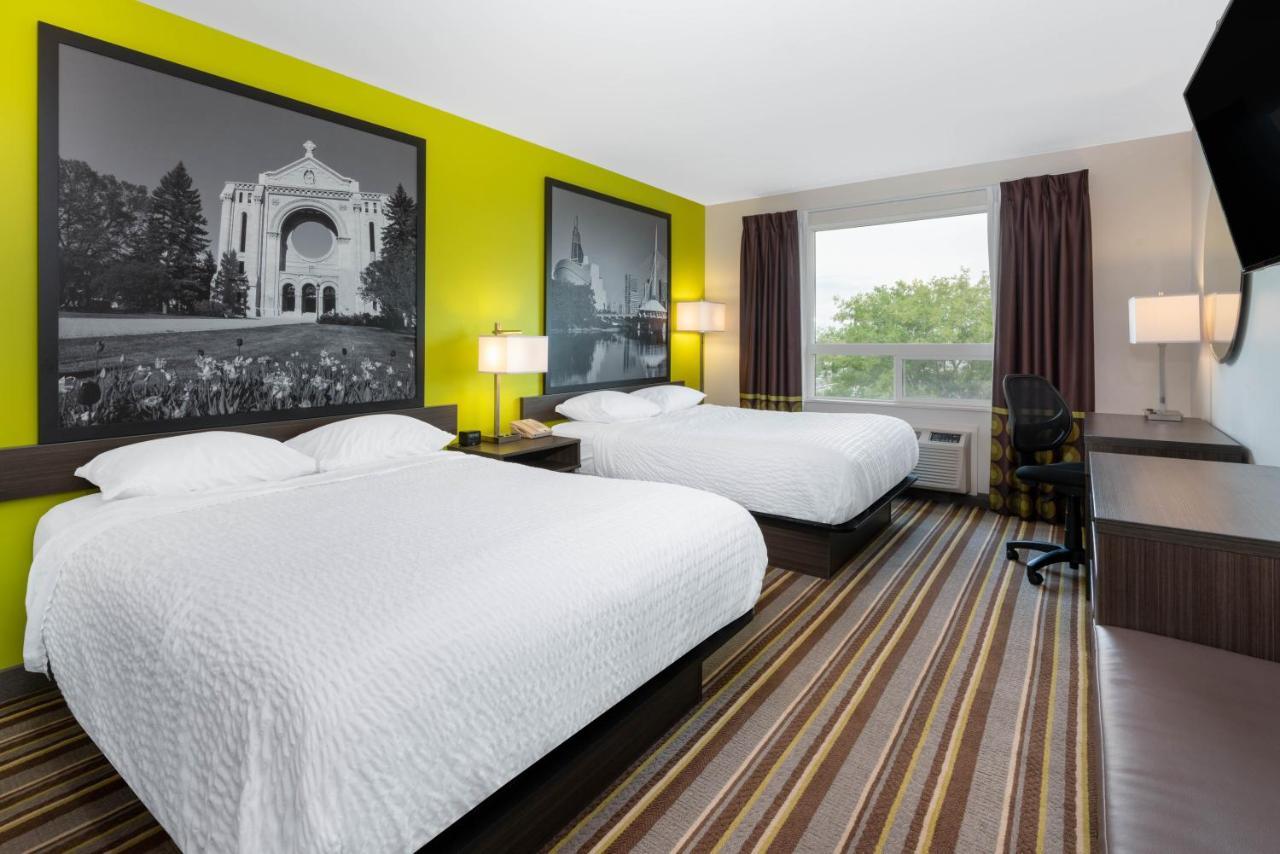 Super 8 By Wyndham Winnipeg East Mb Екстериор снимка