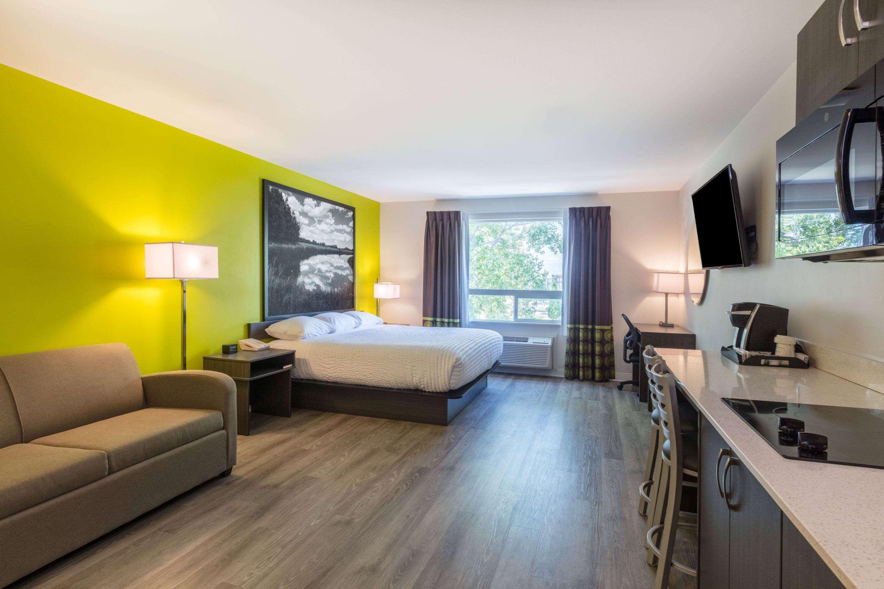 Super 8 By Wyndham Winnipeg East Mb Екстериор снимка
