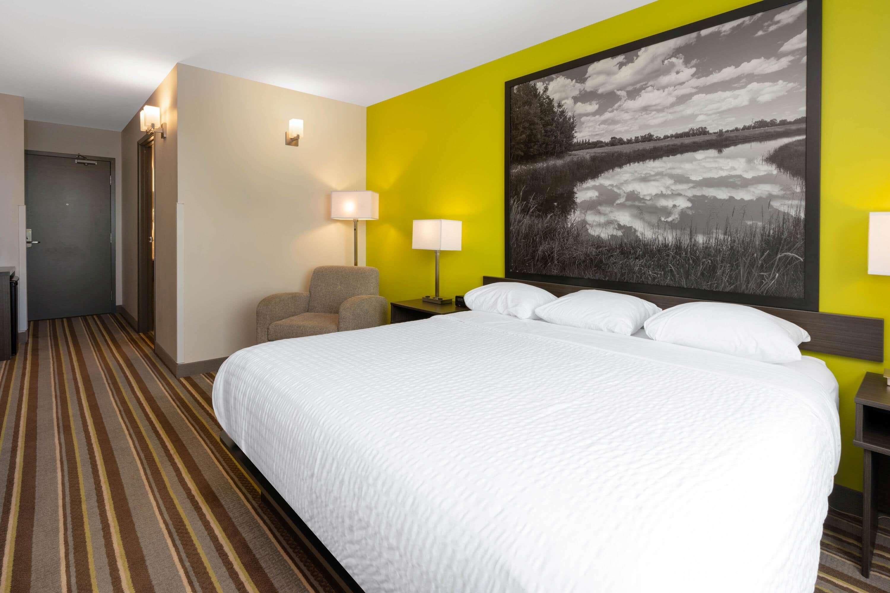 Super 8 By Wyndham Winnipeg East Mb Екстериор снимка