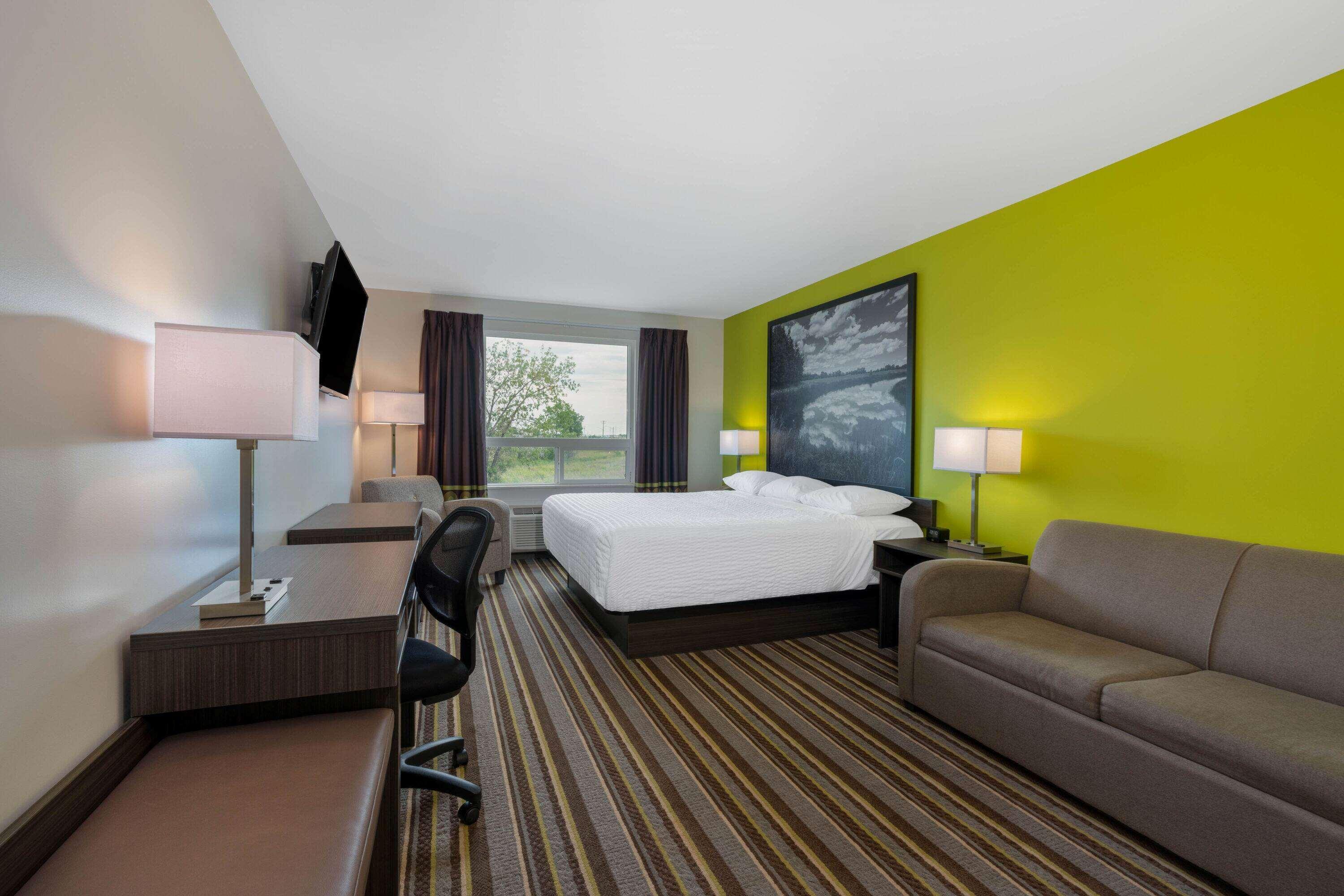 Super 8 By Wyndham Winnipeg East Mb Екстериор снимка